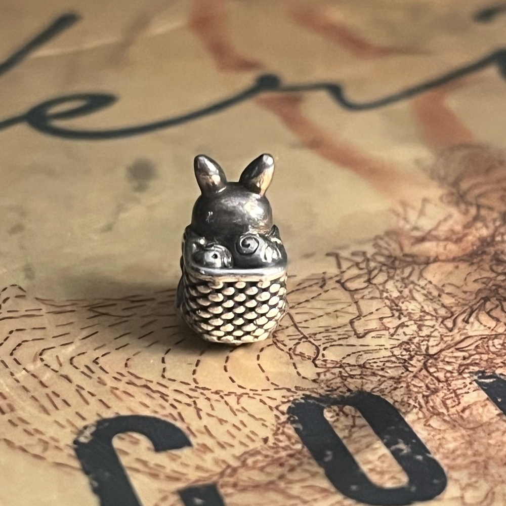 Rabbit Pandora Charm - Picture 2 of 2